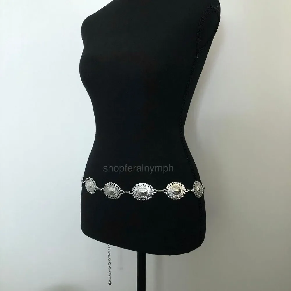 Y2K Boho Silver Ornate Oval Concho Chain Belt, Fits 25.5-45 Inches, X7GA1151